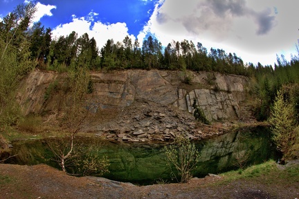 Šifrová jeskyně, zatopený lom, Caesar