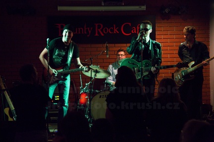 U2 DESIRE v Bounty Rock Cafe Olomouc