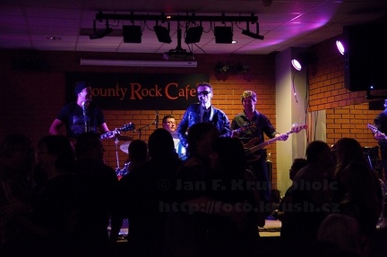 U2 DESIRE v Bounty Rock Cafe Olomouc