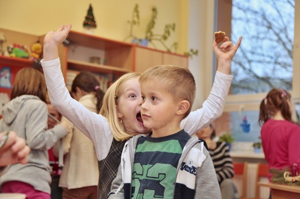 Vánoční besídka s jarmarkem družiny p. vychovatelky Václavíkové 15.12.2014