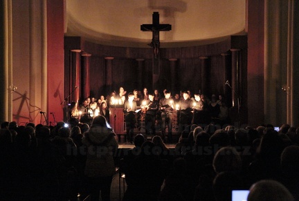 Vánoční koncert ZŠ Stupkova - Husův sbor 16.12.2014