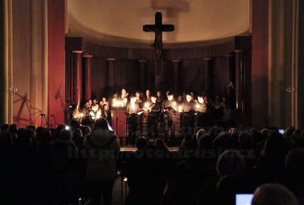 Vánoční koncert ZŠ Stupkova - Husův sbor 16.12.2014