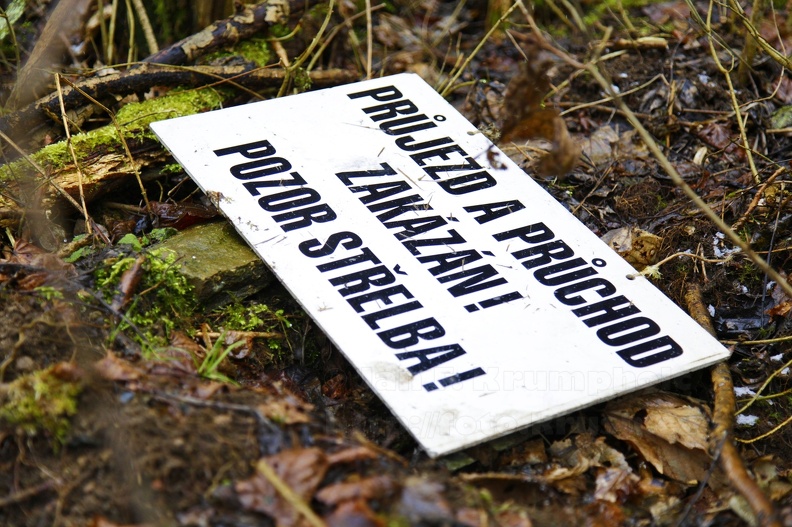 Vojenský prostor Libavá - rozpadlý kostel Jestřabí, tankový brod Čermná - _JK_0938.jpg _JK_0938.jpg