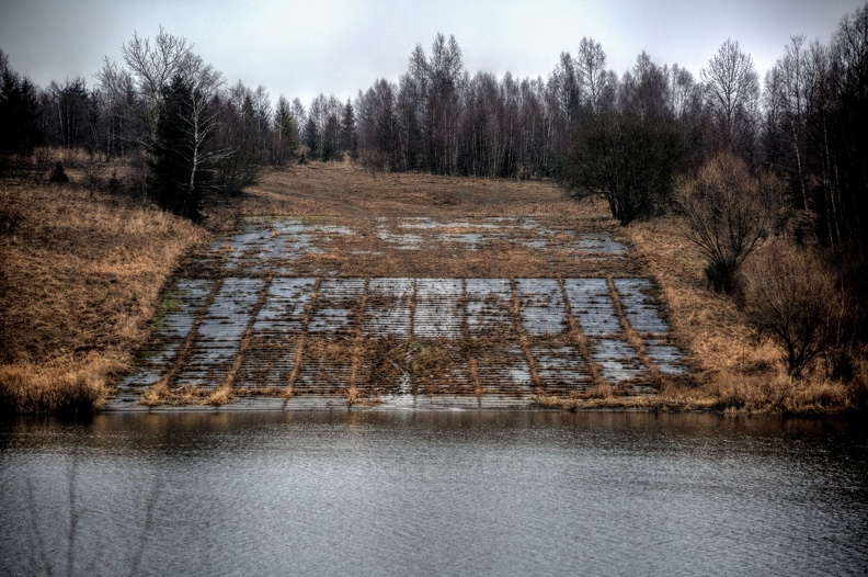 Vojenský prostor Libavá - rozpadlý kostel Jestřabí, tankový brod Čermná - _JK_1033_ToneMapping.jpg _JK_1033_ToneMapping.jpg
