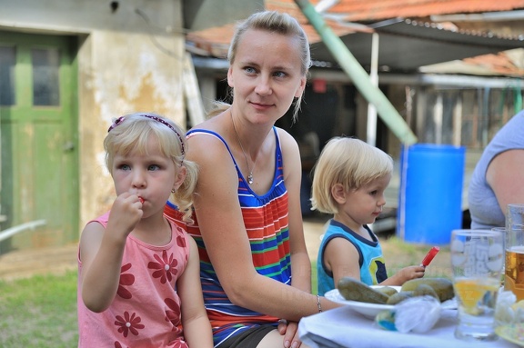 Pavlovy narozeniny 23.7.2016 - grilování selátka